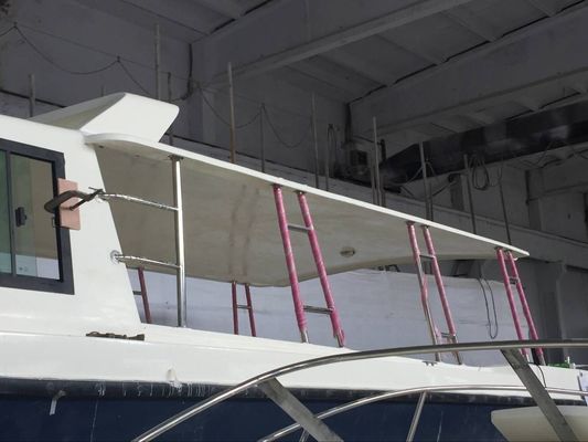 Fiberglass Passenger 1150 Cuddy Boat Hardtop Boat