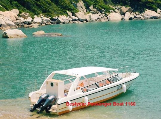 Fiberglass Cuddy Passenger Yacht Speed Passenger Touring Boat for Sale