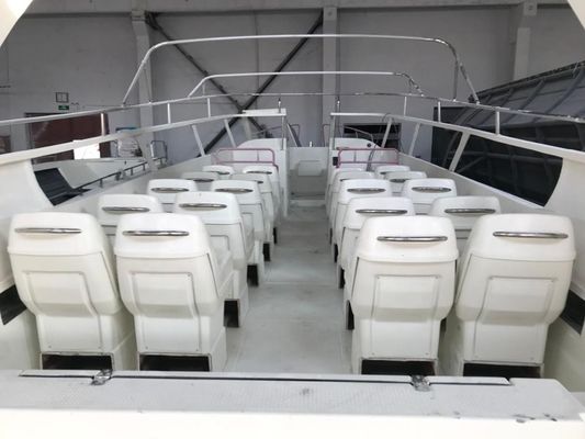 Fiberglass Cuddy Passenger Yacht Speed Passenger Touring Boat for Sale